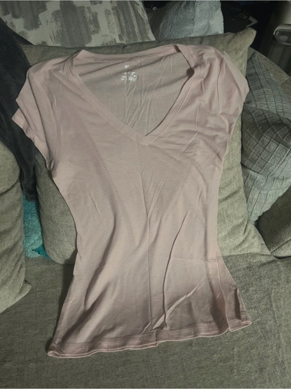 Wet Seal Light Pink V-Neck Short Sleeve Tee